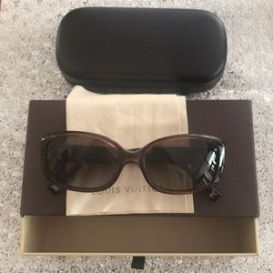 LOUIS VUITTON SUNGLASSES